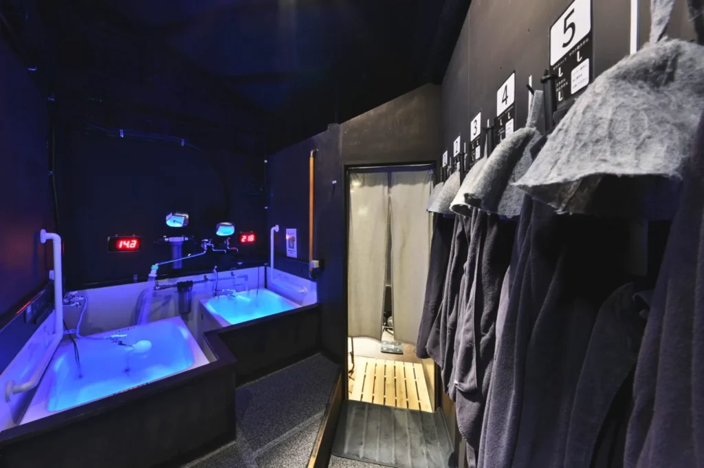 SAUNA152の15度と20度の2種類の水風呂